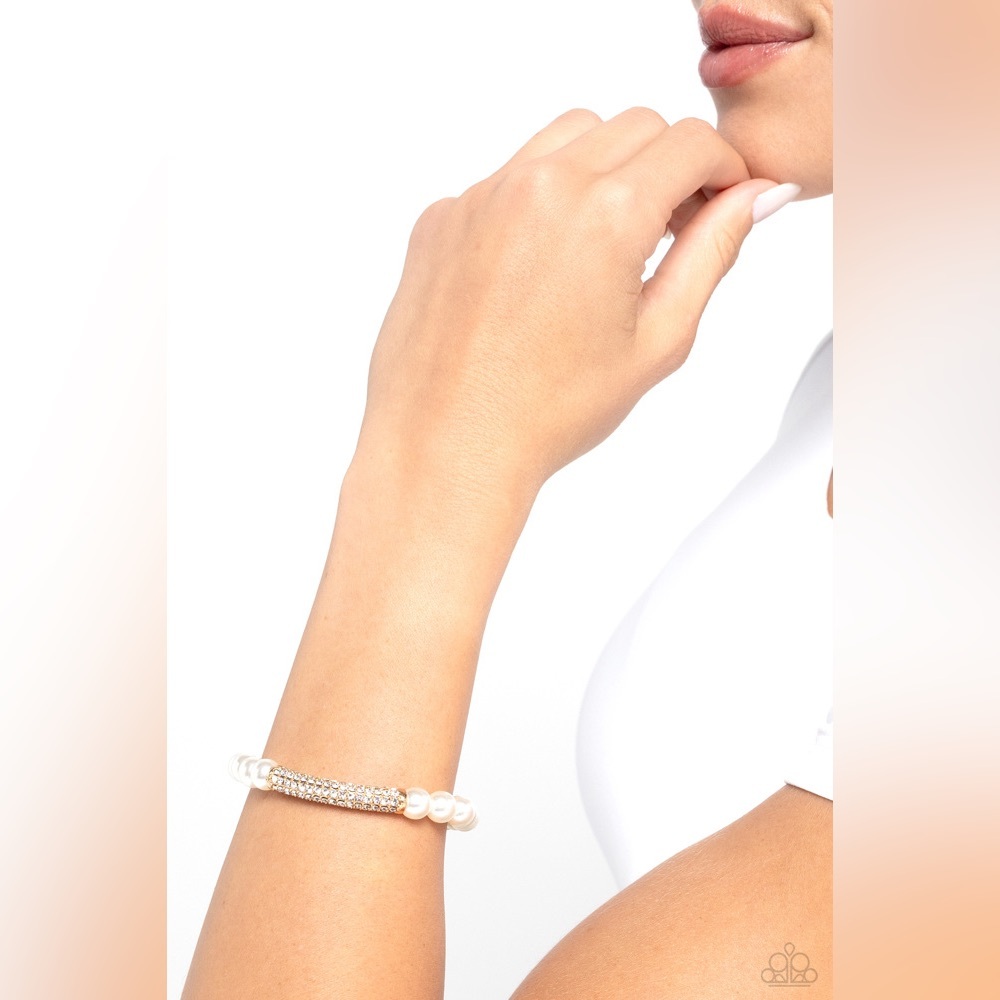 Elegance Embodied - Gold